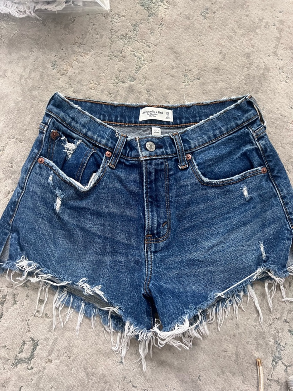 Abercrombie & Fitch Curve Love, Mom Short Mid Rise Short, Size 26/2